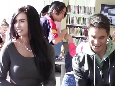 Fekete nő szív egy magyarul beszélő pornó kakas